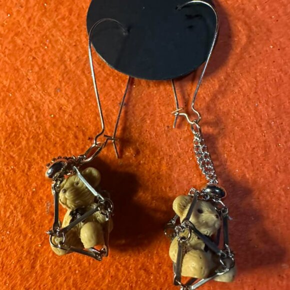 Caged Animal Earrings - Picture 2 of 3